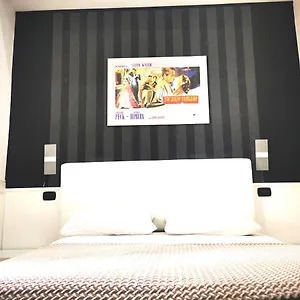 Cinema House 2 Nocleg ze śniadaniem